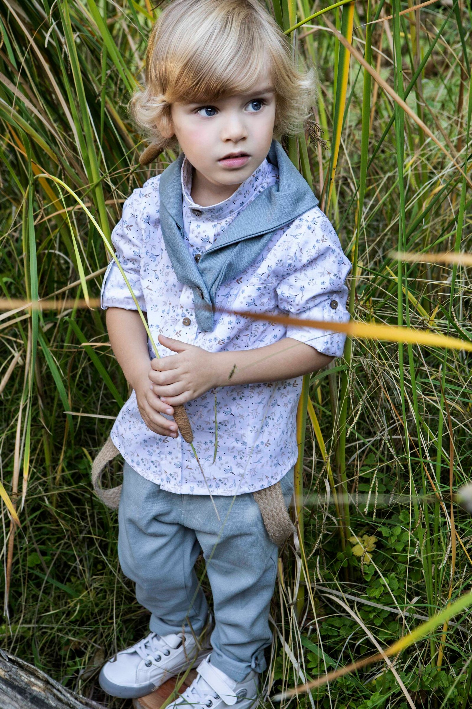 Βαπτιστικά ρούχα για αγόρι με απόχρωση βεραμάν